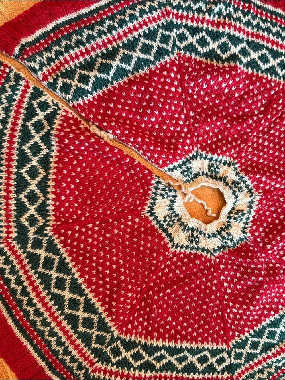 Vintage Santa’s Best large 48” diameter Nordic fair isle Christmas tree skirt